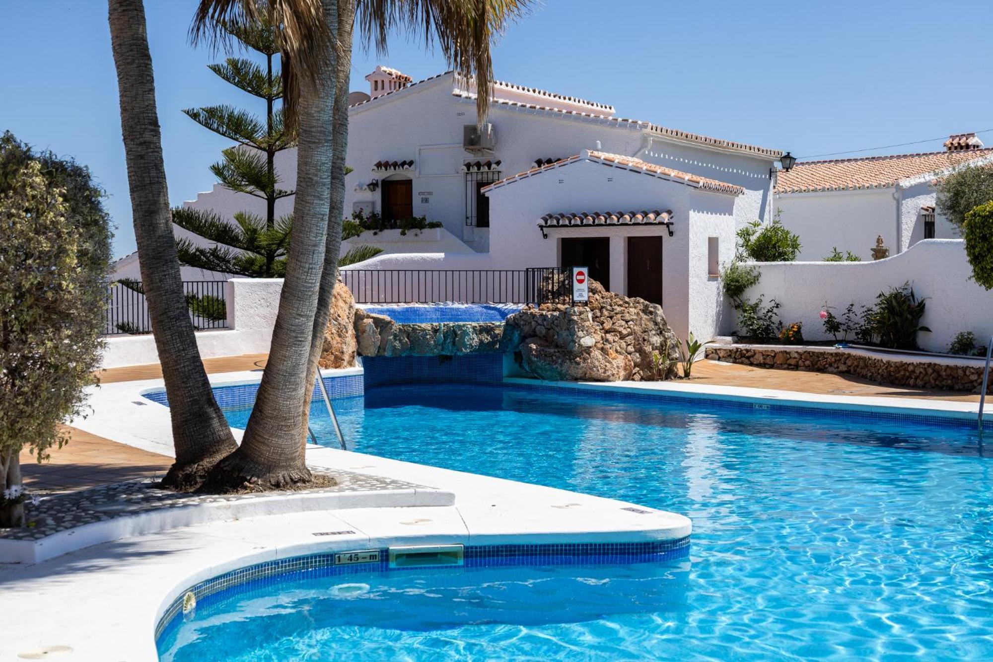 Capistrano Village, 1 Bedroom + Free Wi-Fi Nerja Exterior foto